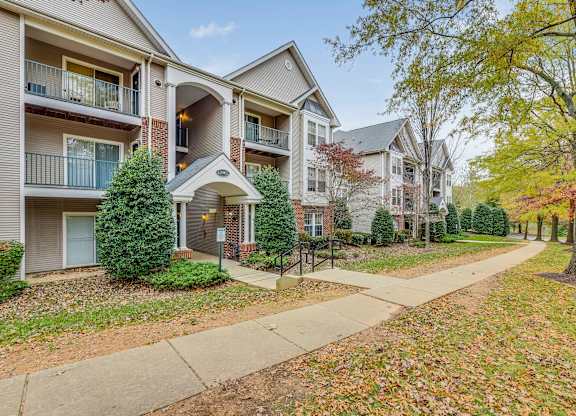 Walkway at Acclaim at Germantown Apartments, Germantown