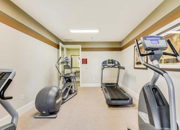 Fitness center with cardio equipment at Lincoln Creek Apartments, Dixon, CA