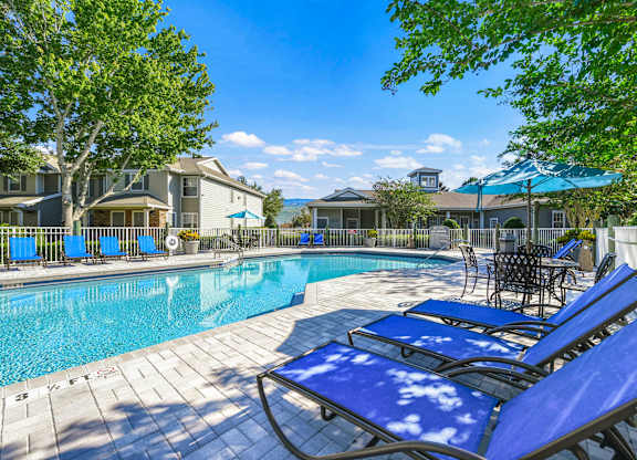 Sun loungers at Saxon Trace, Orange City, 32763