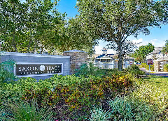 Property Signage at Saxon Trace, Orange City