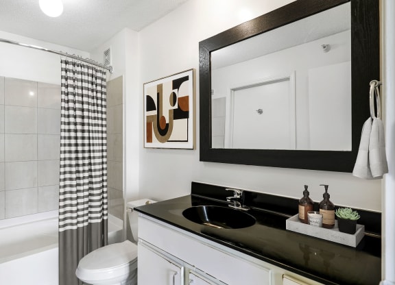 Uptown Lake main bathroom