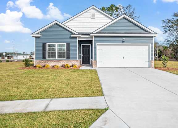 Blue Jay Commons Homes in Rincon, GA photo of home with attached garage