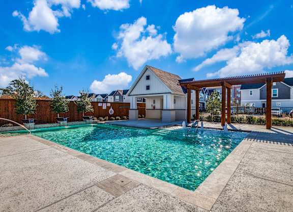 Three-Bedroom Homes for Rent in Houston TX - East Heights - Gated Resort-Style Pool Area with Fountain and Pavilion.
