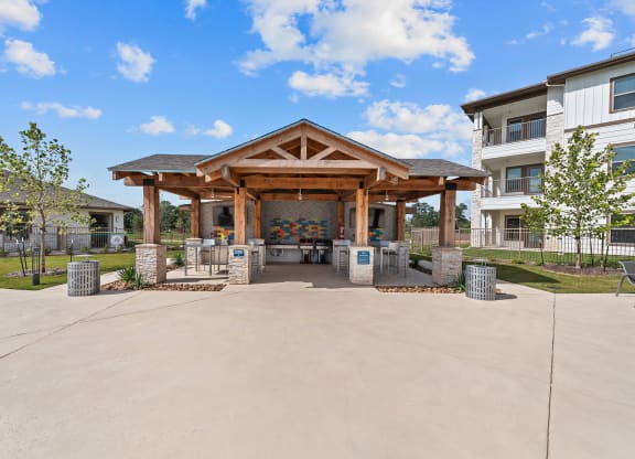 the preserve at ballantyne commons courtyard entrance with wood pavilion