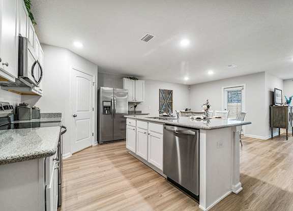 Kitchen Bar With Granite Counter Top  at Rock Ridge, Pensacola, 32526