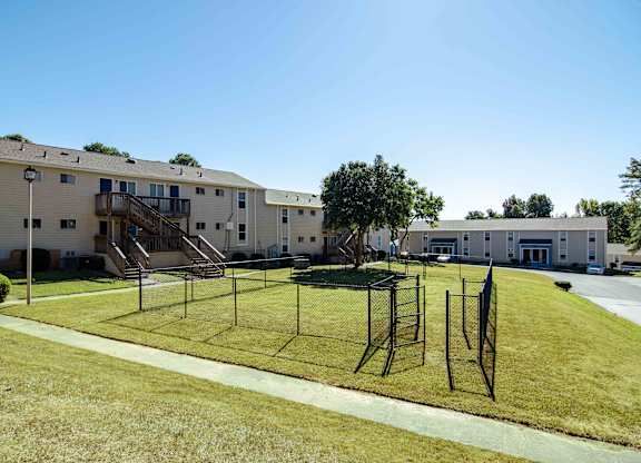 Leash-free dog park at Mableton Ridge Apartments in Mableton, GA, near Douglasville.