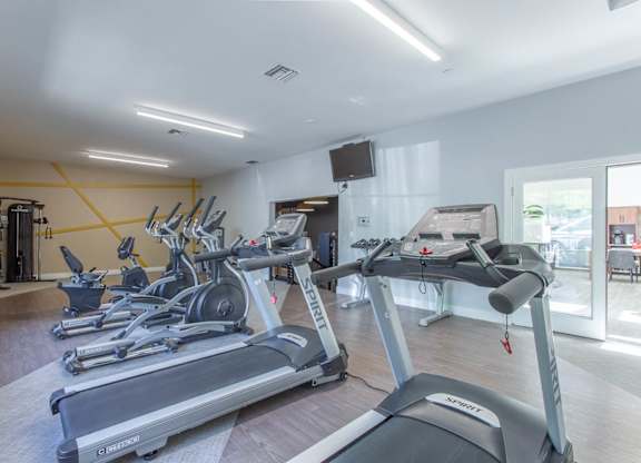 Cardio Equipment at MonteVista Apartments, Oregon 97007