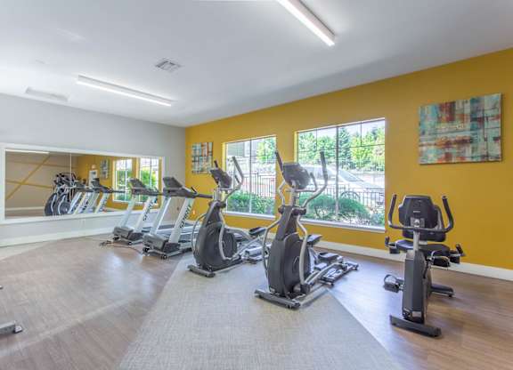 High Endurance Fitness Center at MonteVista Apartments, Oregon