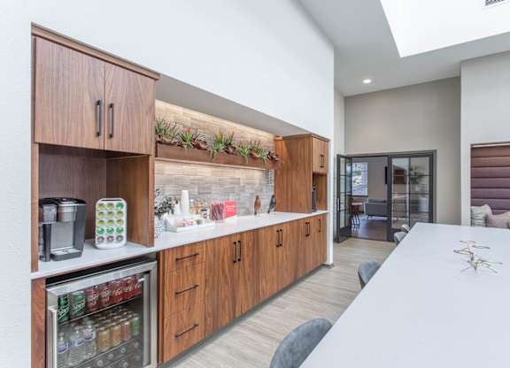 Kitchen Bar at MonteVista Apartments, Oregon 97007