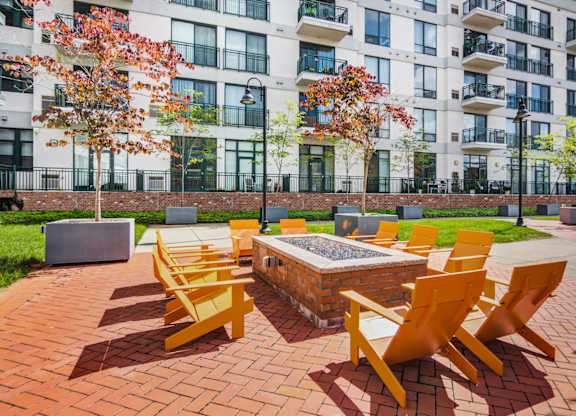 courtyard seating around fire pit