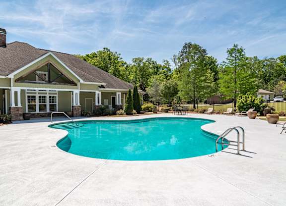 Apartments in Opelika for Rent – The Crossings of Opelika - resort style swimming pool