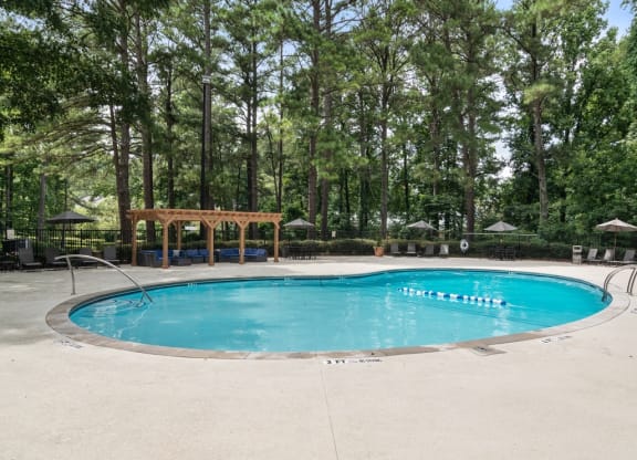Wyndcliff Galleria Apartments Smyrna Ga Sparkling pool
