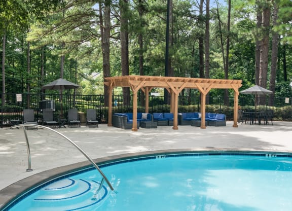 Wyndcliff Galleria Apartments Smyrna Ga Sparkling pool
