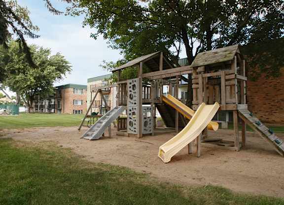 PLayground at Heritage Manor Apartments