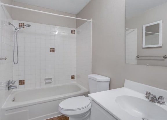 bathroom at Morgans Landing