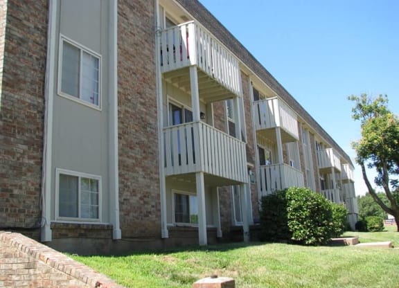 apartment with balcony in Derby