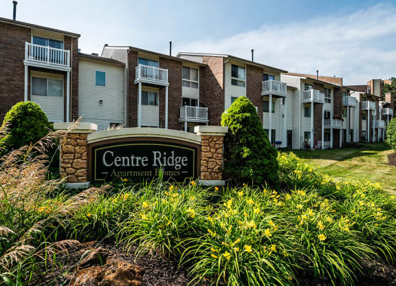 Centre Ridge Apartments welcome sign