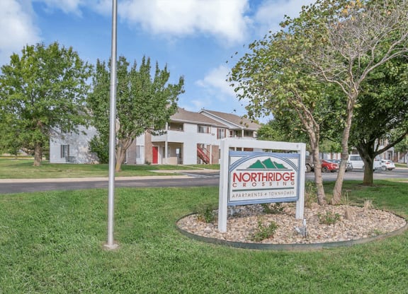 sign outside of northridge apartments and townhomes