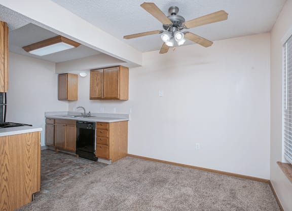 Kansas Wichita apartment townhome dishwasher
