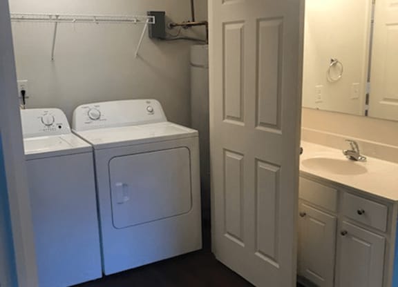units with in-unit washer and dryer at brickyard apartments