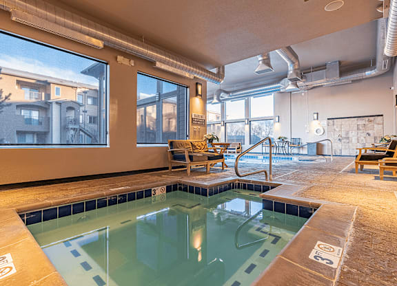hot tub at apartment community