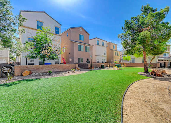 Green Lawn at Habitat @ DTLV, Las Vegas, NV, 89106