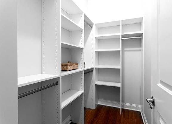 Closet at Wells Place Apartments, Illinois