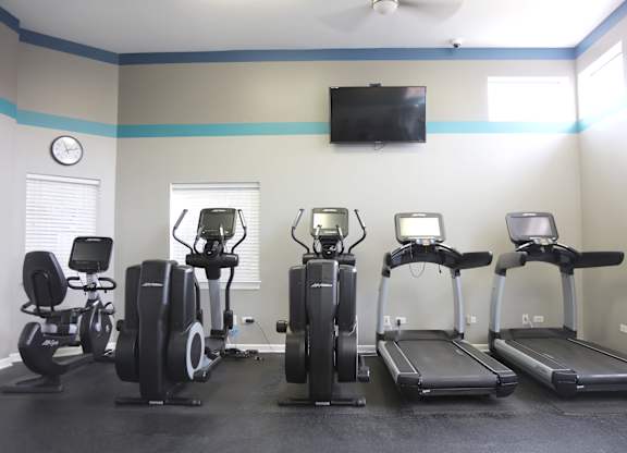 Fitness Center at Landings at Amhurst Lake Apartments, Waukegan, 60085