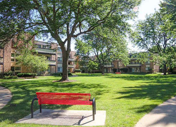 Pet Park at Fieldpointe of Schaumburg, Illinois, 60173