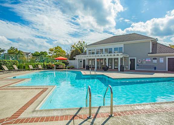 Pool w/ Expansive Deck at Landings at Amhurst Lake Apartments, Illinois