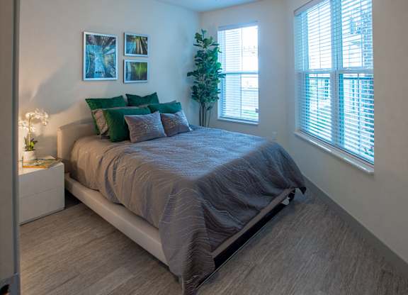 bedroom at 42 Hundred On The Lake, Wisconsin, 53235