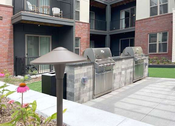 Grills at Elevate Apartments, Madison