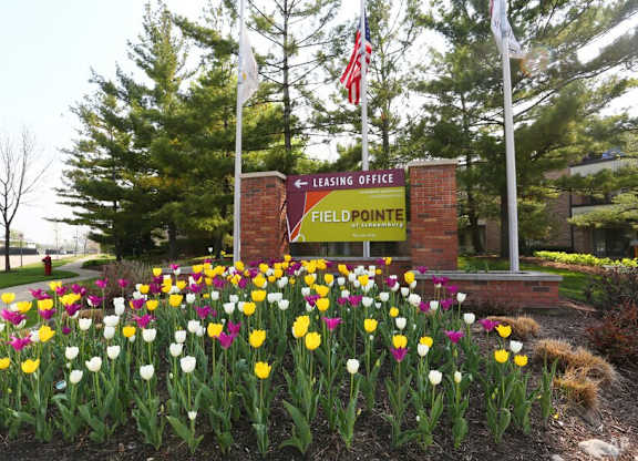 our apartments offer a clubhouse at Fieldpointe of Schaumburg, Schaumburg, IL, 60173