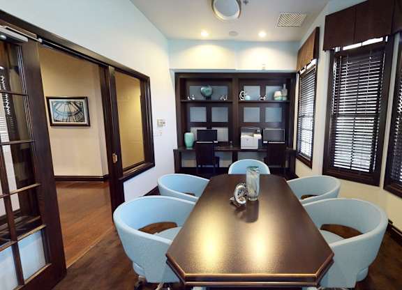24 HR Business & Conference Room at Regency Place, Oakbrook Terrace, IL