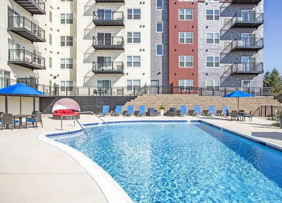Pool at Apex 41, Lombard, Illinois