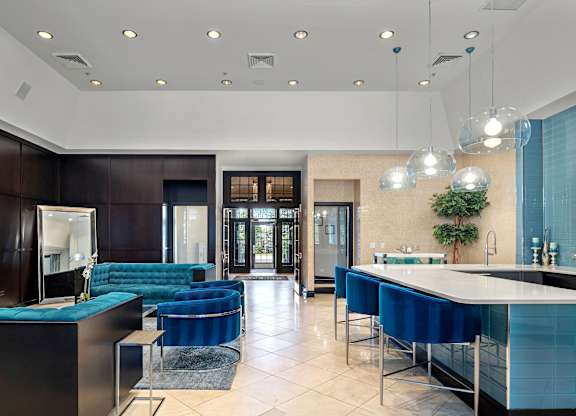 Clubroom and coffee bar