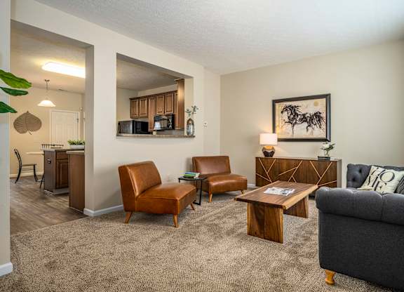 Arbors at Turnberry - Pickerington, OH - Living Room