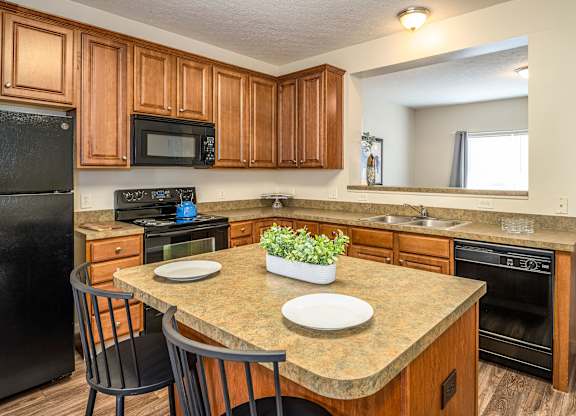Arbors Townhomes - Kitchen