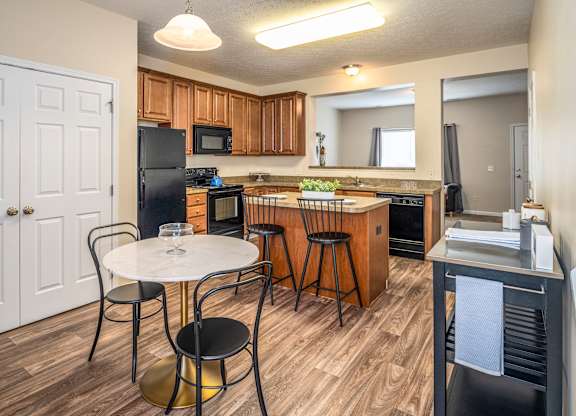 Arbors Townhomes - Kitchen