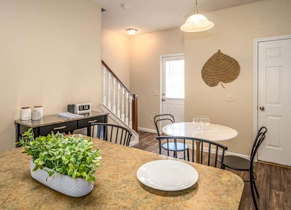 Arbors Townhomes - Dining Area