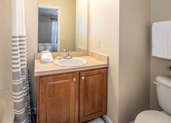 Arbors Townhomes - Bathroom