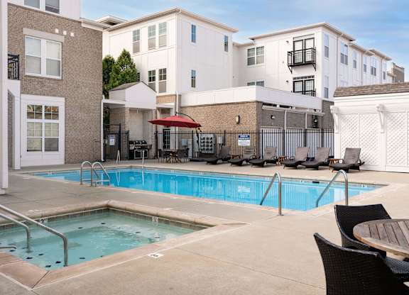 The Fort Apartments Pool