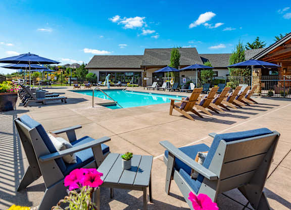 the swimming pool at the resort at governors crossing