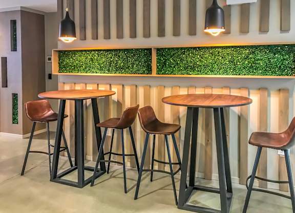 Beryl apartments Seattle - welcoming lobby