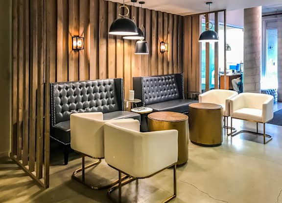 Beryl Apartments Seattle welcoming lobby