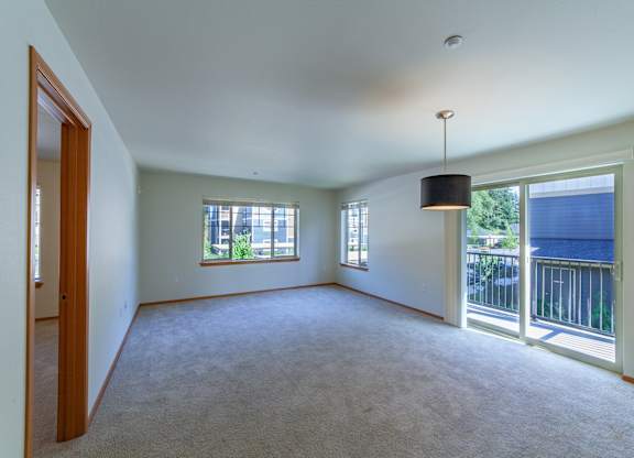 renwood-interior-living-room-into-porch