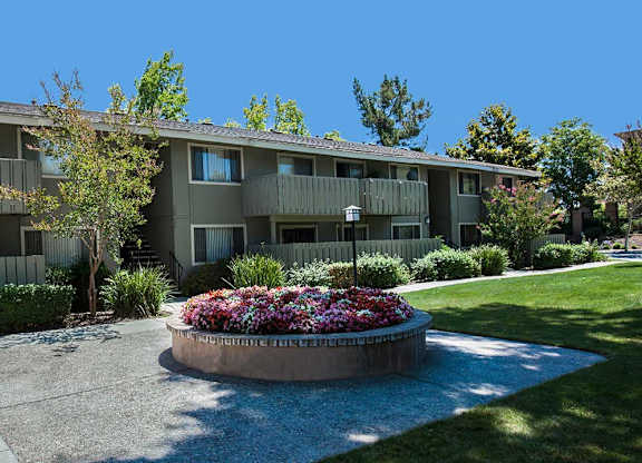 Exterior View at Cherrywood Apartments, San Jose, California