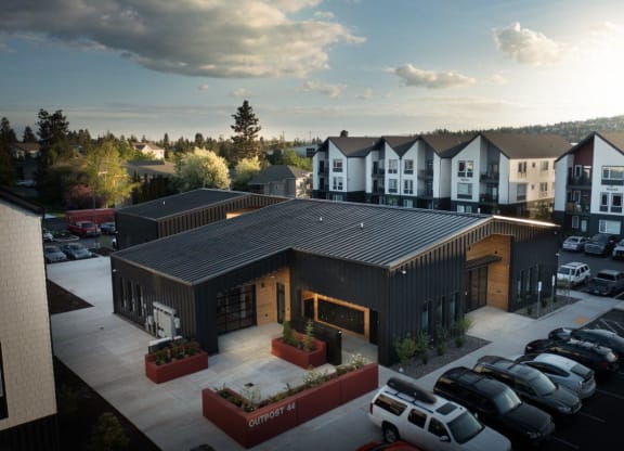 Outpost44_Bend_OR_Exterior_6_amenityaerial