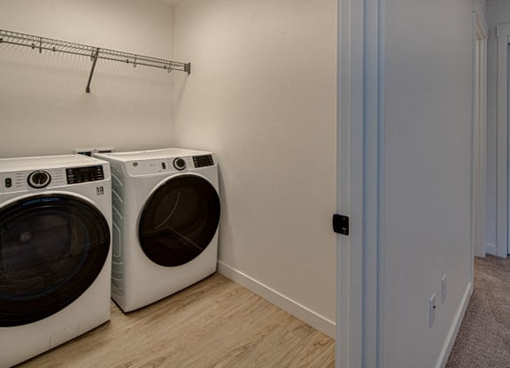 Outpost_44_Bend_OR_Townhomes_Interior_Laundry