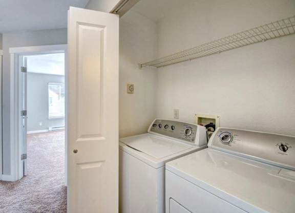 washer and dryer at Clock Tower Village, Washington